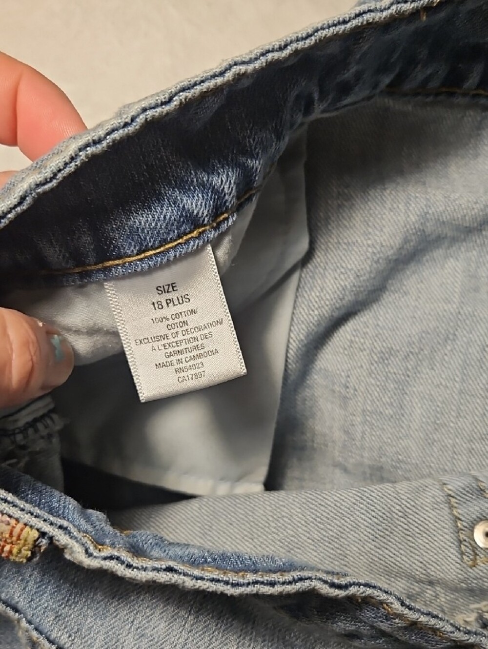 Old Navy Light Blue Denim Mini Skirt with Contrast Stitching - Picture 10 of 10